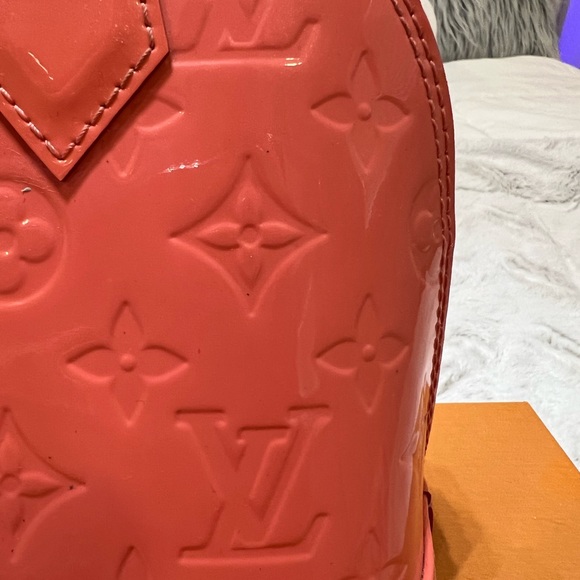 Louis Vuitton Alma BB in rare color - Picture 13 of 13